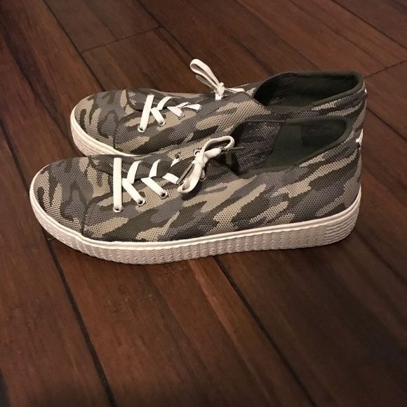 Mens NYC Madden camouflage shoes in size 11 - Picture 4 of 5